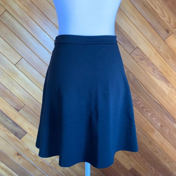 Gap Black Skater/Circle/A-Line Mini Skirt - Picture 2 of 5